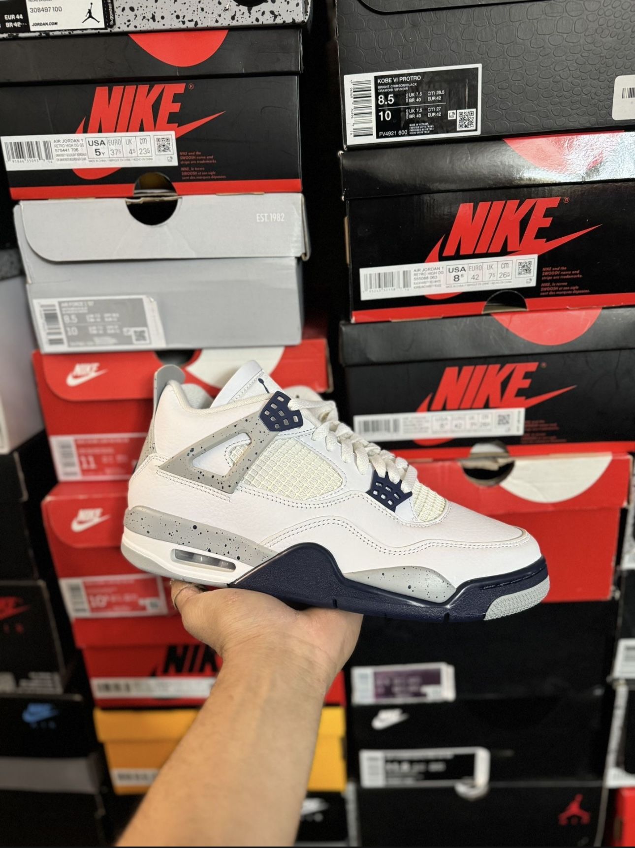 DS Jordan Midnight Navy 4s size 12