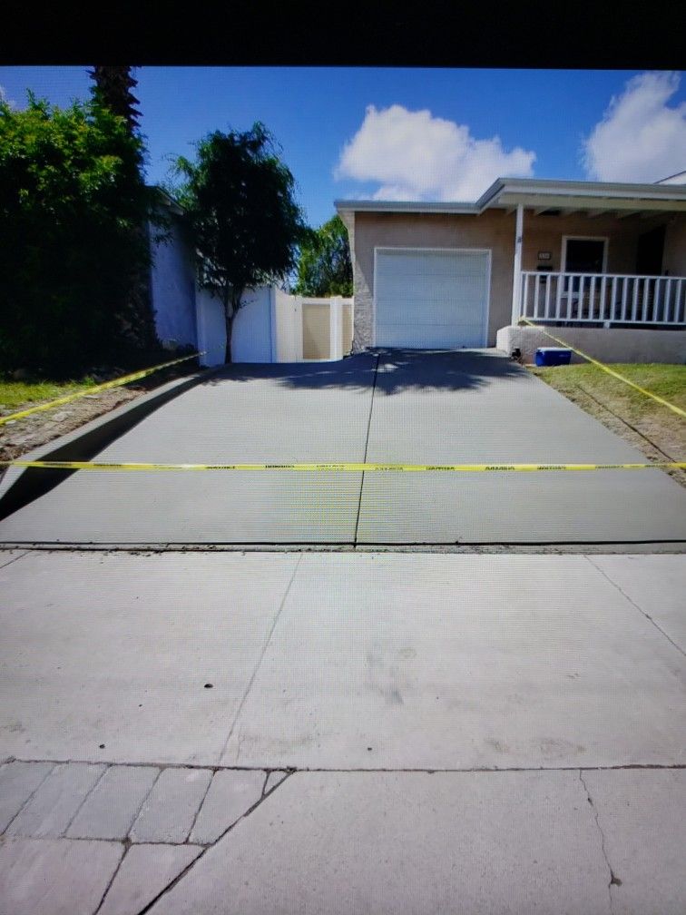 Need A New Driveway? We Do All Types At Good Prices Give Us A Call !!! We Offer Free Estimates🔺 👍 🟪 🟢