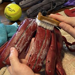 Baseball / Softball Glove Relacing Repair Fix Cleaning
