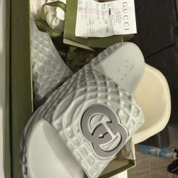 Gucci Slides Size 10 Men’s (If You Wear Size 11 Men’s They Will Fit Perfectly)