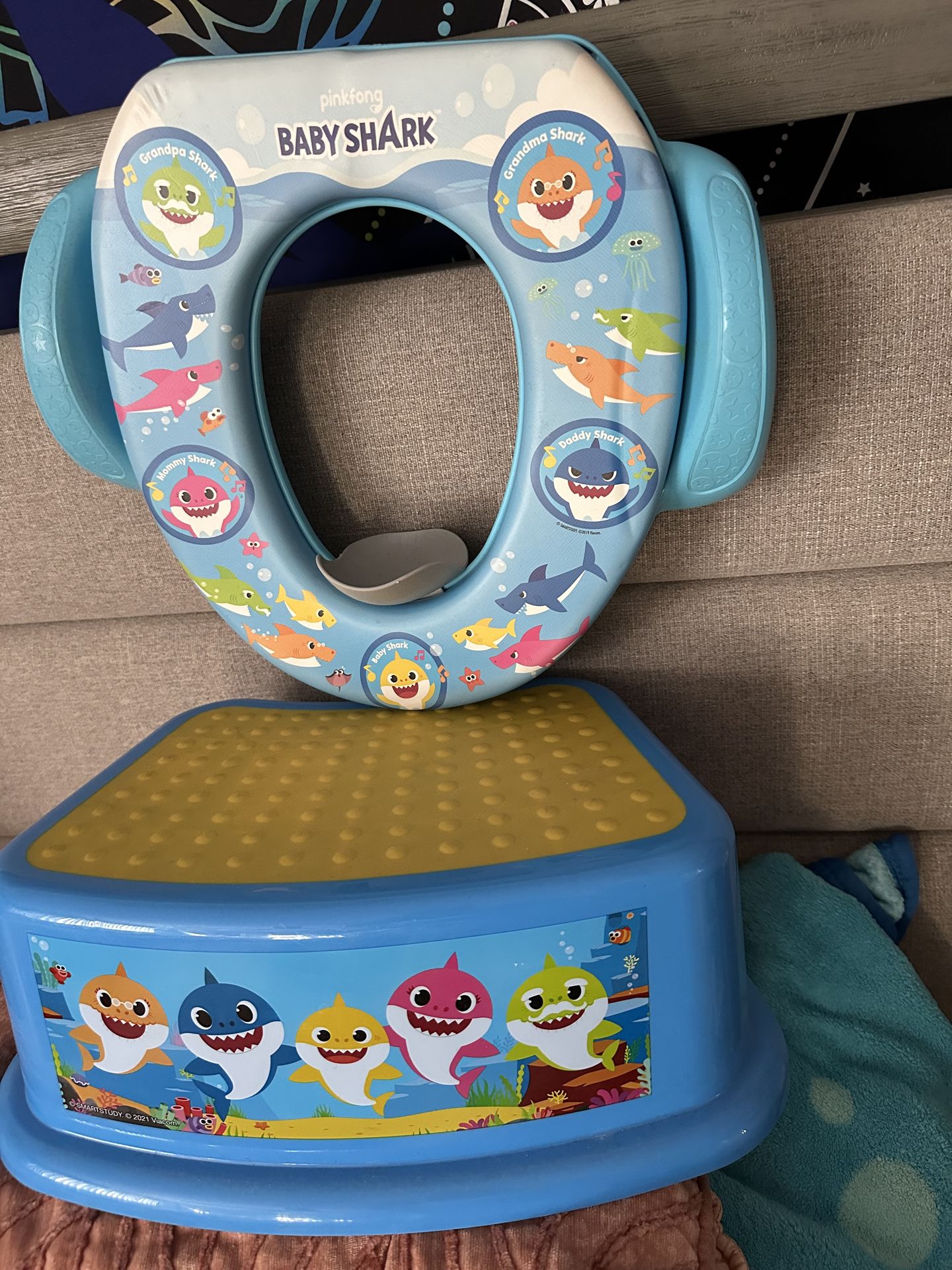 Baby shark toilet seat, and step