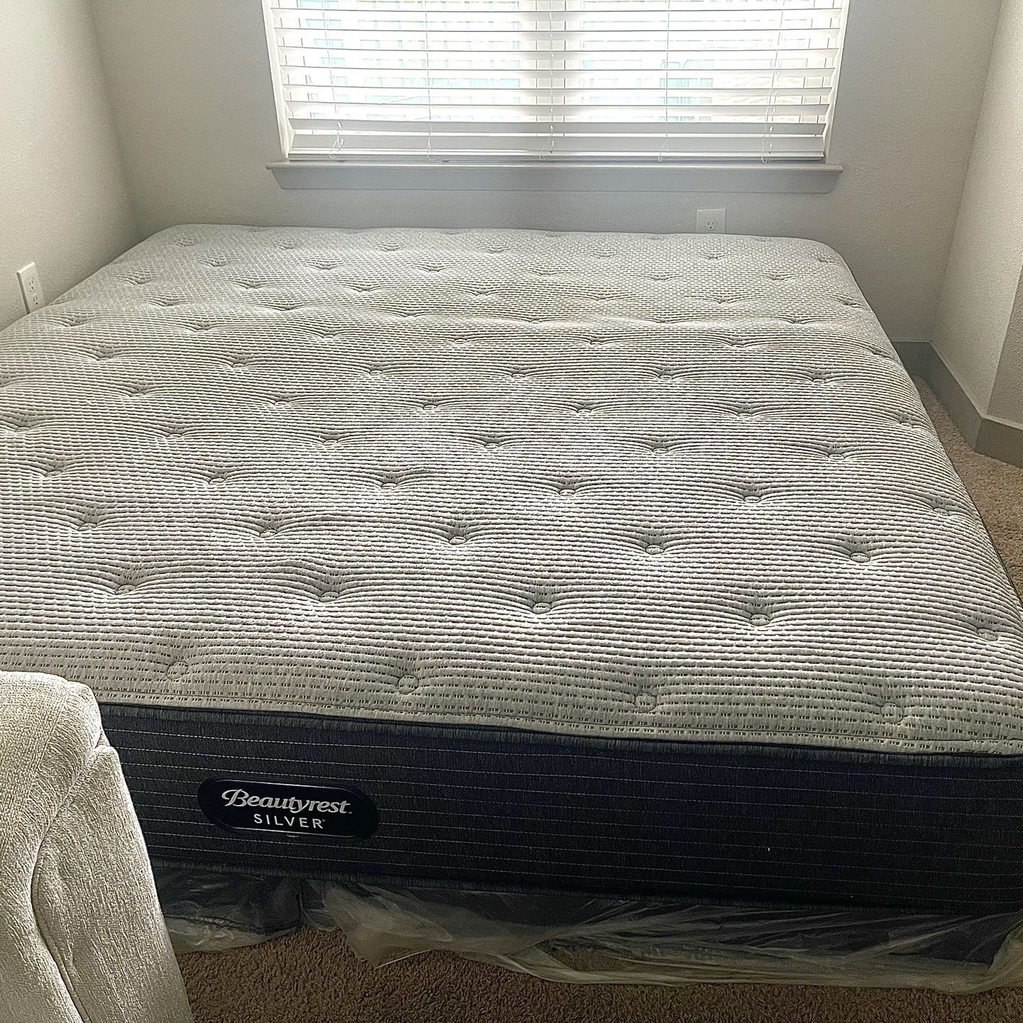 Beautyrest silver clover lane queen mattress outlet