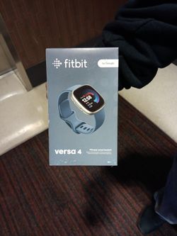 FitBit Versa 4 Smartwatch