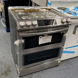 New Scratch And Dent Samsung 5 Burner Gas Stainless Steel Slide In Range. 1 Year Warranty 