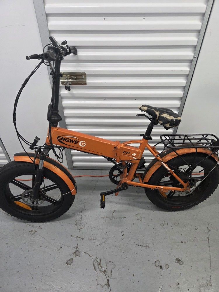 $250 RUNS GOOD GREAT FOR UBER EATS AND DOOR DASH