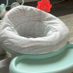 Skip and hop baby play sea t