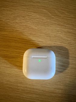 Apple AirPods 4