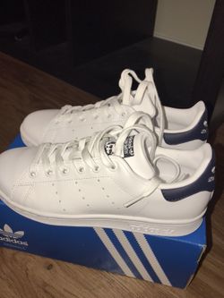 AUTHENTIC Women’s Adidas ‘Stan Smith’ New WHITE/NAVY Size 5 1/2