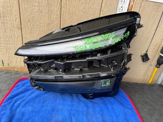 2025 2026 TESLA MODEL “Y” JUNIPER LEFT SIDE HEADLIGHT OEM USED