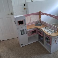 Kitchen Set With Extra Things U Can't See 