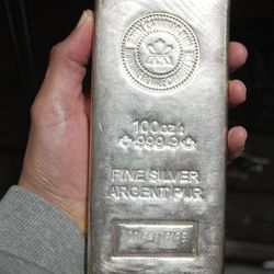 100 oz Royal Canadian Mint Silver Bar – .9999 Fine Silver