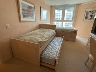 Twin Bedroom Set 3 Beds with Drawers and Desk 