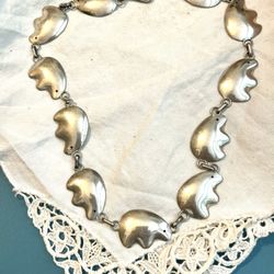 Vintage Native T. Nez Sterling Bear Panel Necklace