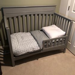 Gray Crib, like New