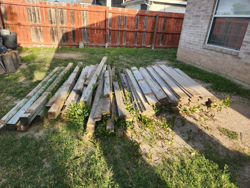 Fence Pickets6ft /2×4x8 Treated and 4x4x8 Treated Posts