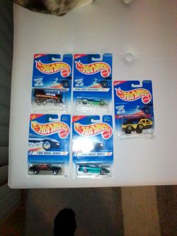 Hot Wheels 95 -96 models lot of 5