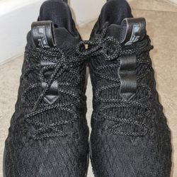 Nike LeBron 15 Low Triple Black Size 9 – Still Clean, $30 OBO