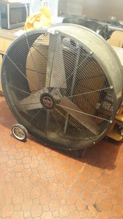 Shop fan