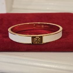 Brand New White Tory Burch Kira Enamel Hinged Bangle Bracelet with logo 18K-Gold-Plated