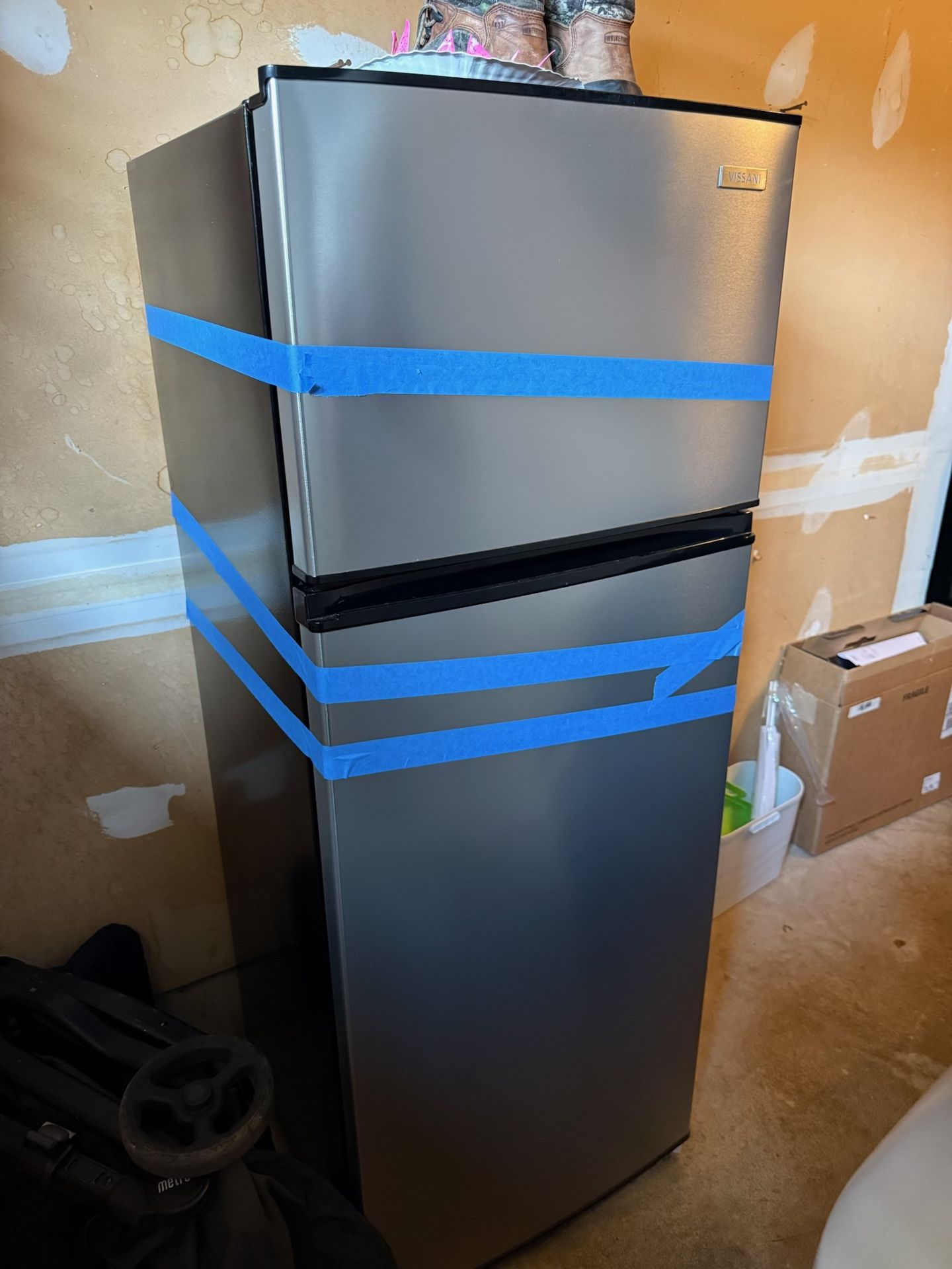 Mini Fridge
