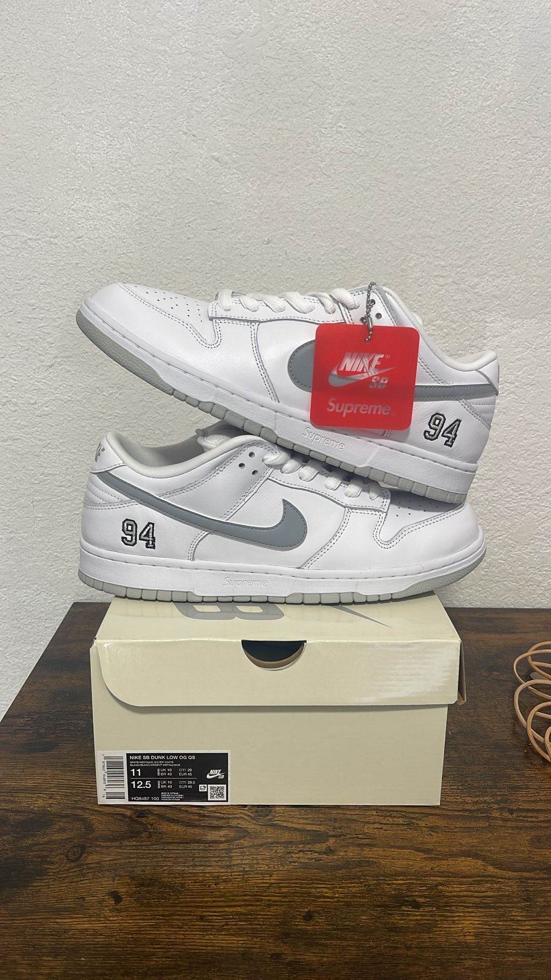 Supreme Nike Dunk SB Size 11