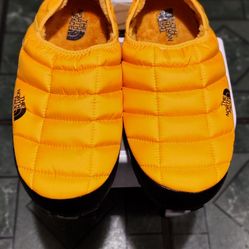 North Face Nuptse Mule 