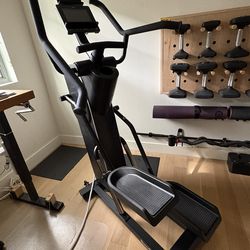 2024 Bowflex Max Trainer SE Elliptical– Like New