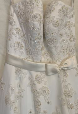 Oleg Cassini wedding dress