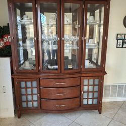 Solid Wood with Glass China Cabinet/Credenza/Hutch – Great Condition