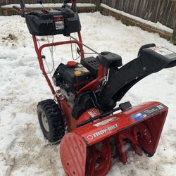 Practically New) 26” 3 Stage Troy Bilt Storm Snowblower With Electric Start And Manual Shoot 