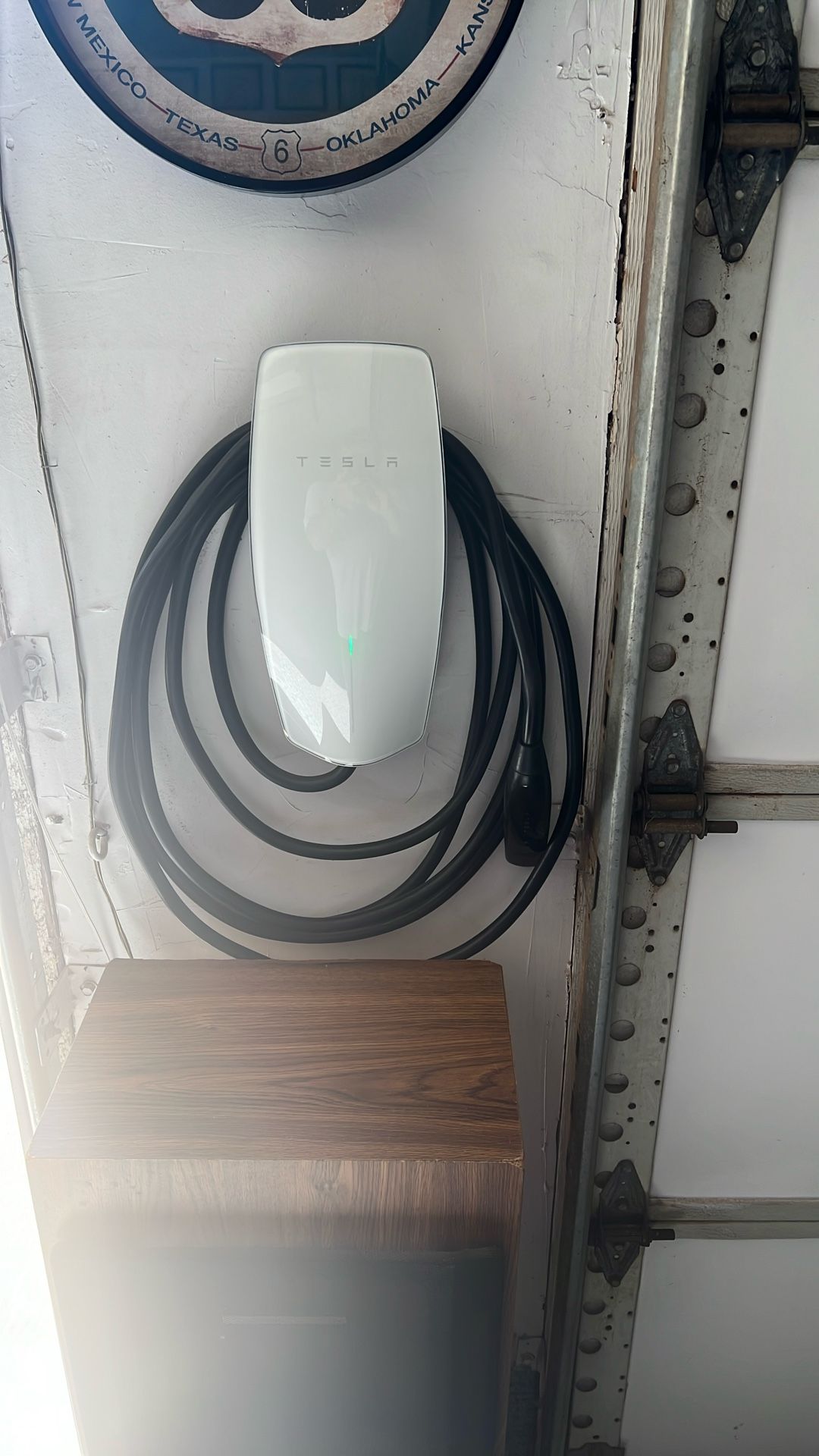 TESLA SUPERCHARGER HOME UNIT. 50AMP