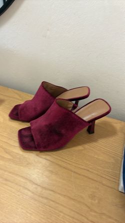 Burgundy Velvet Mule Heels – Size 7 – $20 OBO ❤️