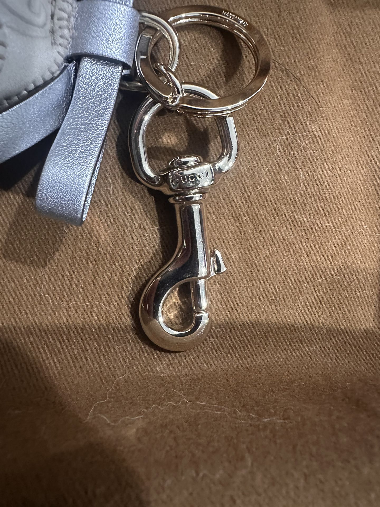 GUCCI Guccioli Beagle Sam Dog Bag Charm Keyring Key Chain for Sale in La  Mirada, CA - OfferUp