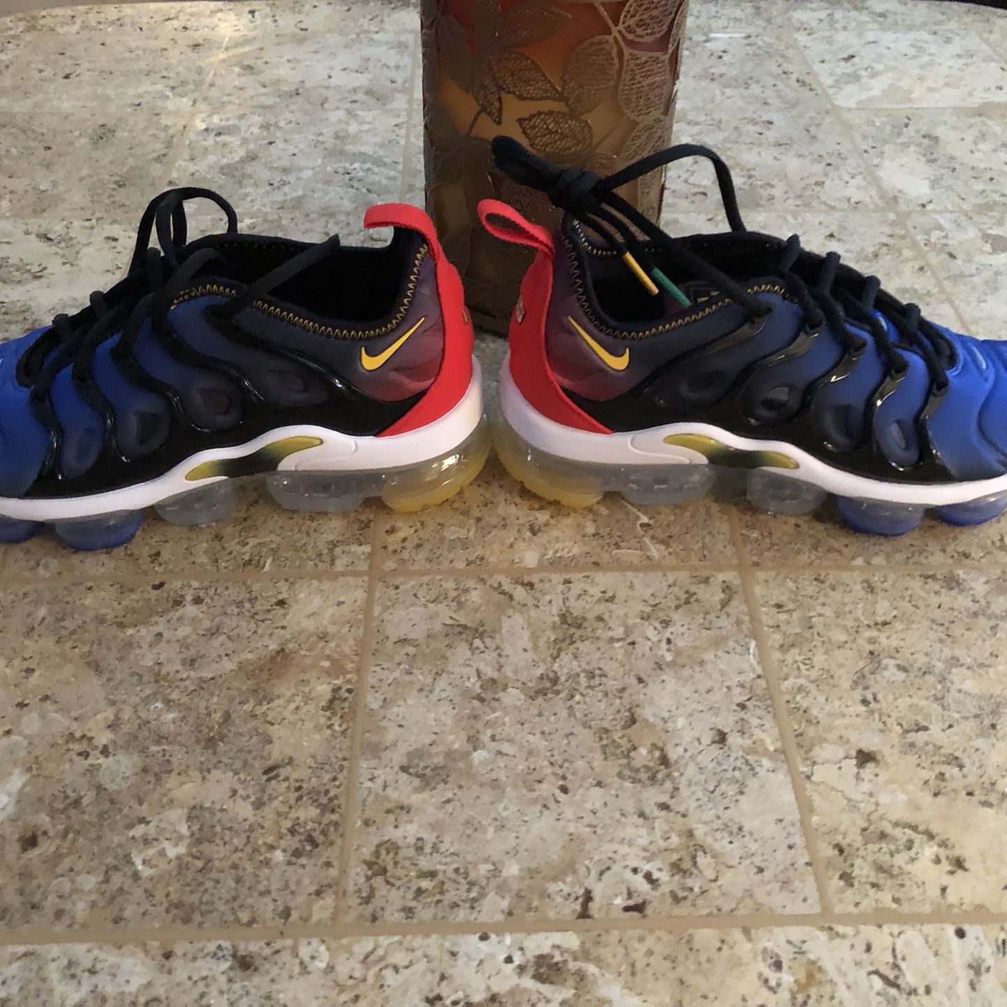 Nike Air vapormax Plus for Sale in East Haven, CT - OfferUp