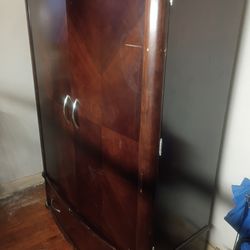 Entertainment Center/TV Cabinet