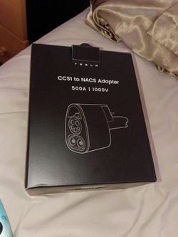 Tesla fast charger adapter: CCS1 to NACS adapter