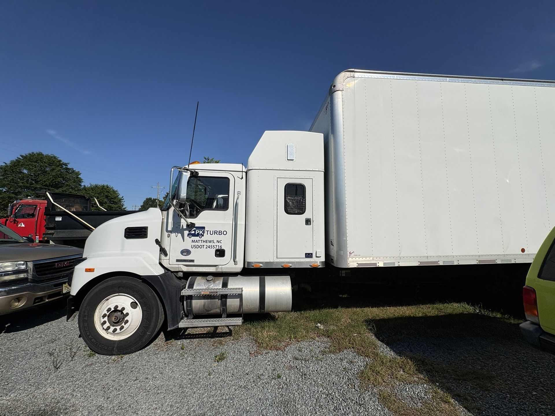 2023 Mack Non Cdl Box Truck