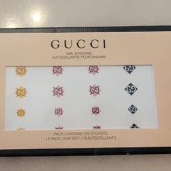 BILLIE EILISH'S VINYL AND NEW GUCCI NAIL STICKERS