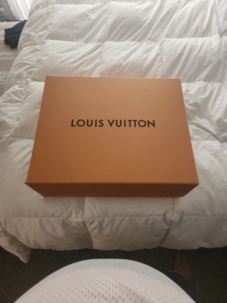 Louis Vuitton Graceful MM for Sale in West Sacramento, CA - OfferUp