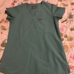 Figs Surgical Green Top