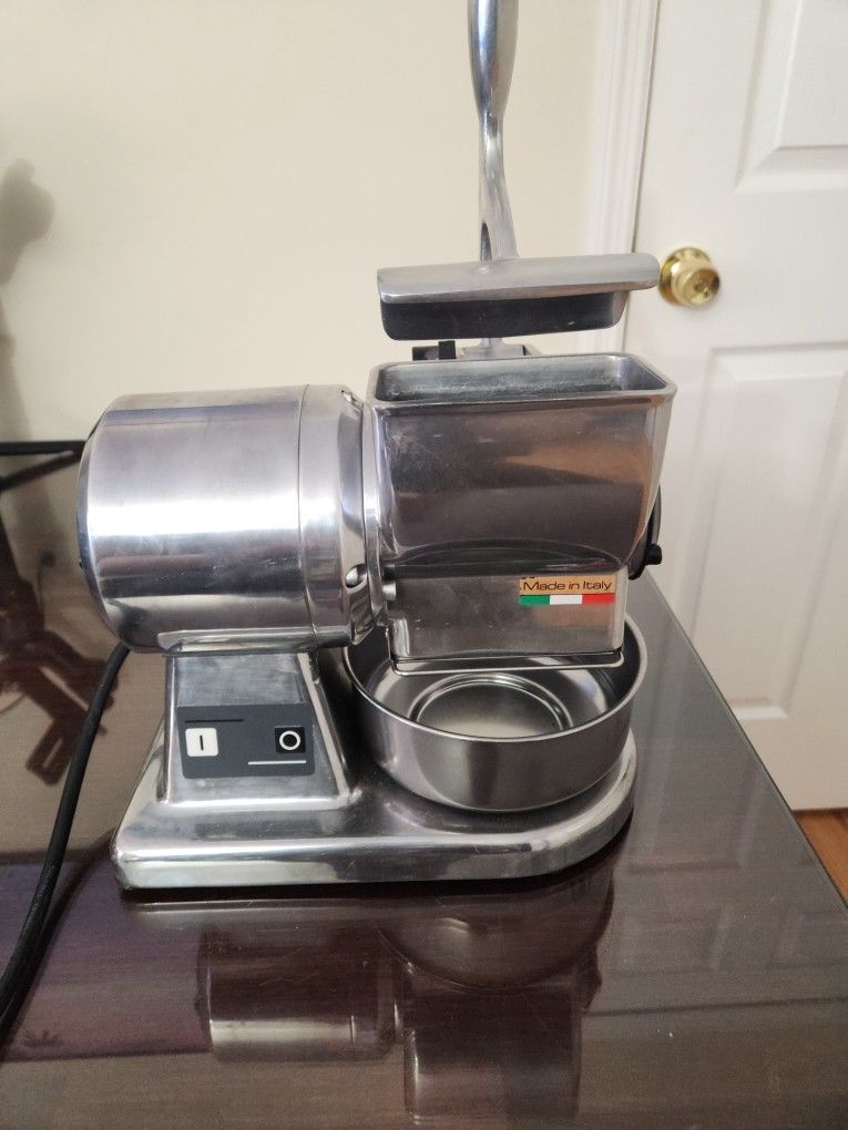 Cheese Grater - Made in Italy 