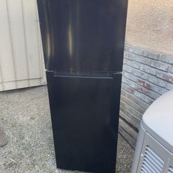 Vissani  I 10.1 Cu Ft Refrigerator 