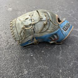 Wilson a2000