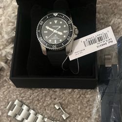 SEIKO SNE573 Solar With Oyster New!!