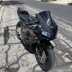 2005 Honda CBR600RR – Clean Title – Low Miles
