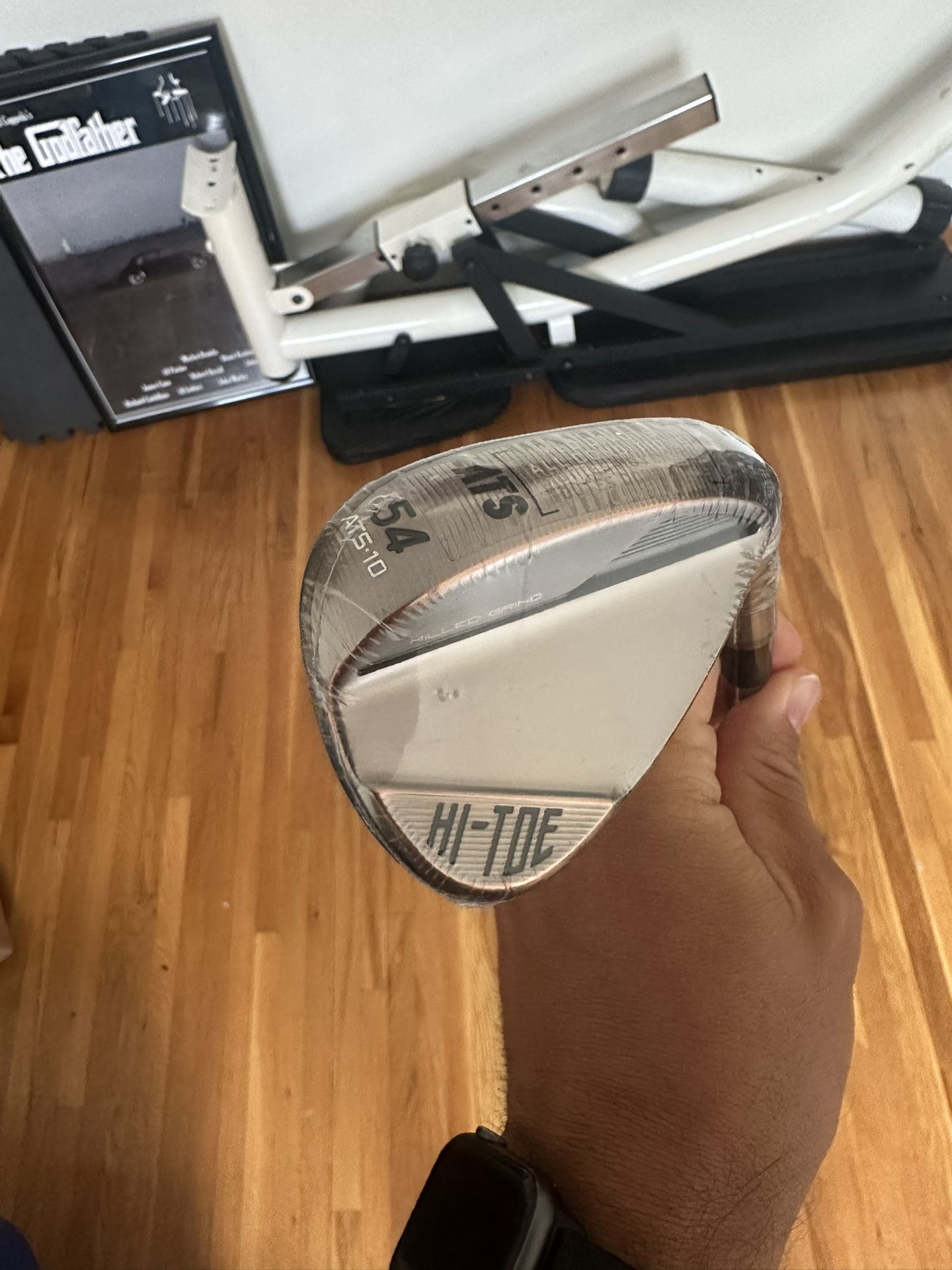 NEW - TaylorMade High Toe 4 54 Degree Golf Wedge