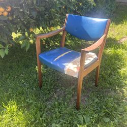 Gunlocke Mid‑Century Walnut Guest Chair