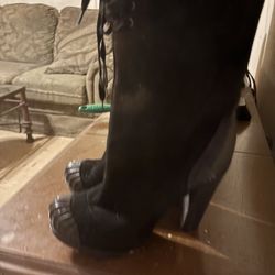 Black Boots