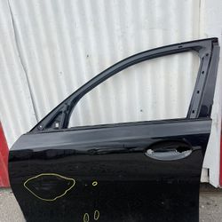 2019 2020 2021 2022 BMW 330i FRONT LEFT DOOR OEM USED