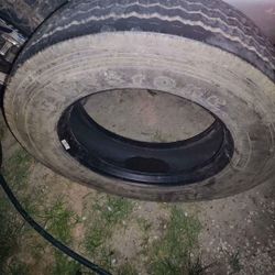 Firestone 245/70R/19.5 G Load Range